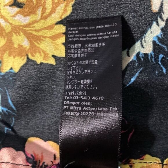 Topshop Floral Silk Wrap Top Size 6 Black with Floral Print - Picture 9 of 10